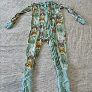 Little Sleepies Rad Rabbits zippy in 6-12m